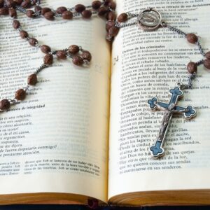 por qué rezamos el rosario