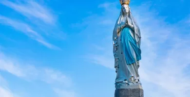 La Virgen de Lourdes y la Sanación de los Enfermos